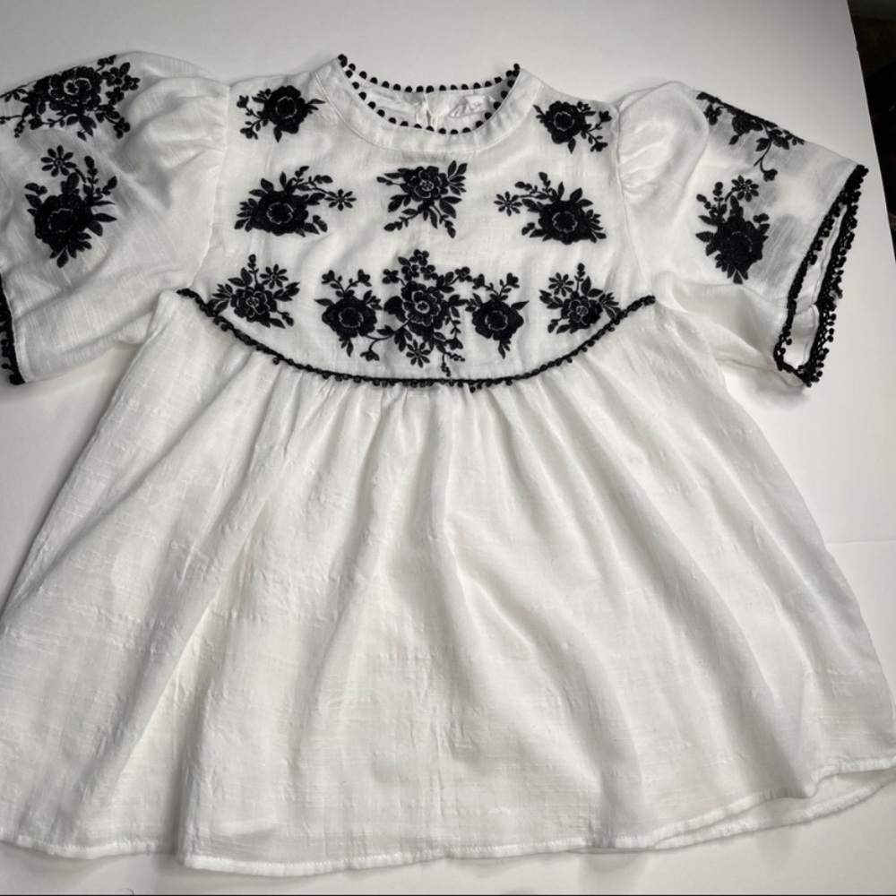 THML Boho Floral Embroidered Blouse Size Large